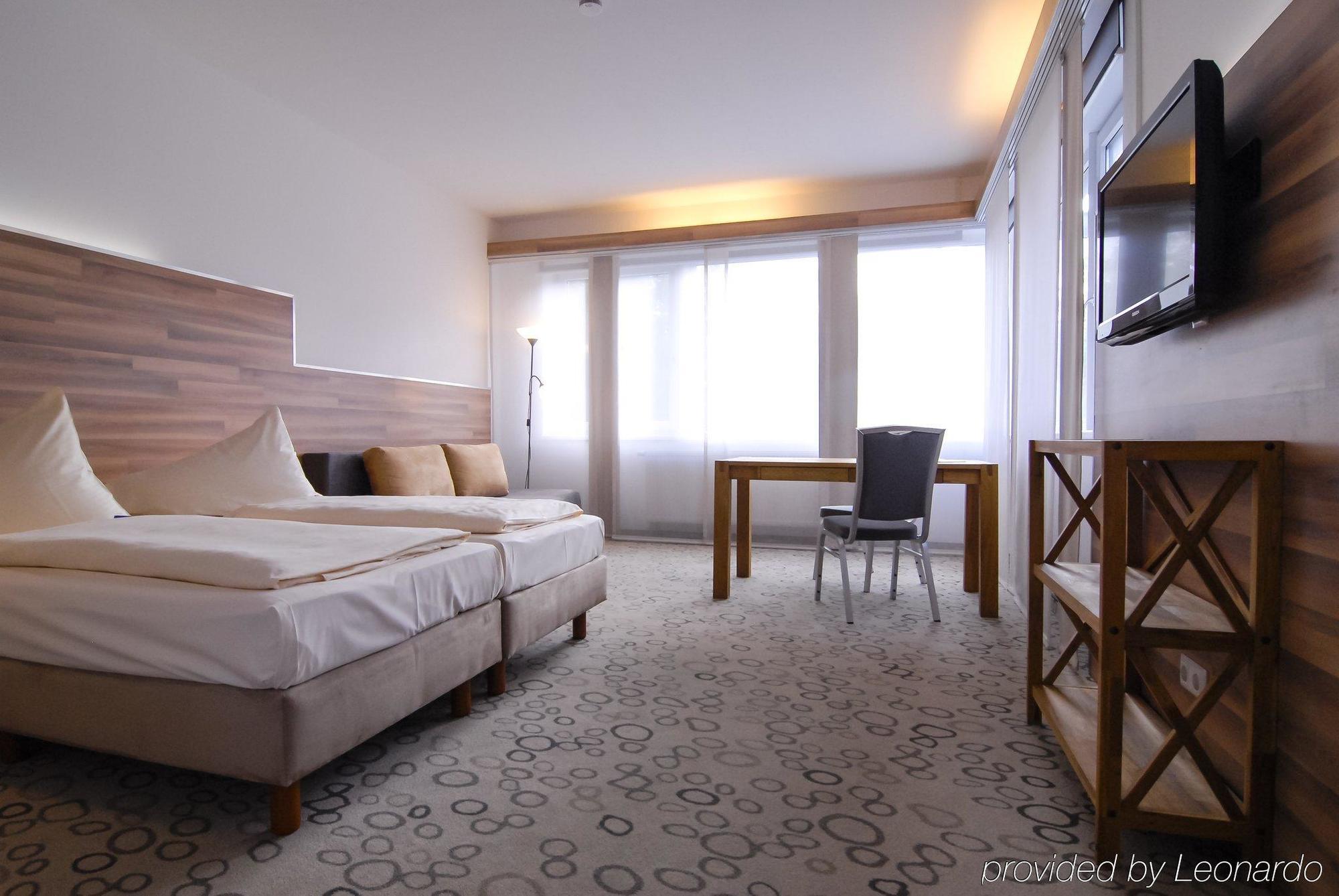 Petul Apart Hotel Am Ruhrbogen Bochum Exteriör bild